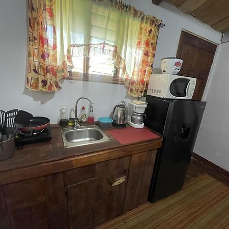 Poas Volcano Rooms Fraijanes ภายนอก รูปภาพ
