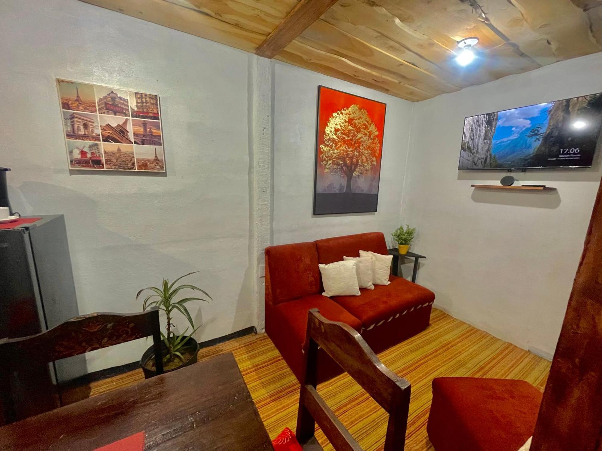 Poas Volcano Rooms Fraijanes ภายนอก รูปภาพ